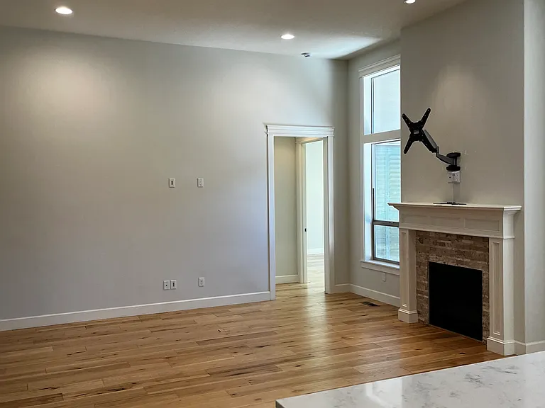 10402 NW 32nd Dr — Photo 18