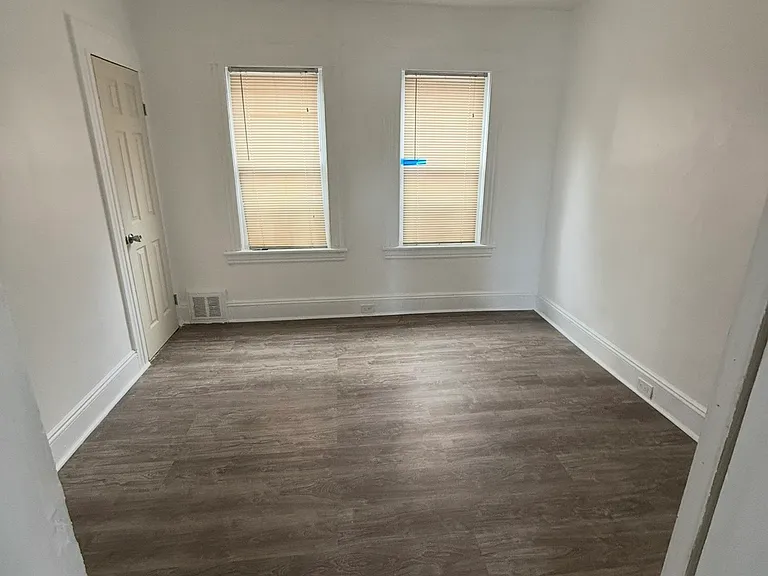 29 Hubbell St #1 — Photo 4