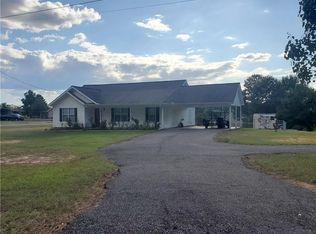 138 Williams Lake Rd, Pineville, LA 71360