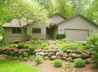 299 Maple Heights Rd, Marshall, WI 53559