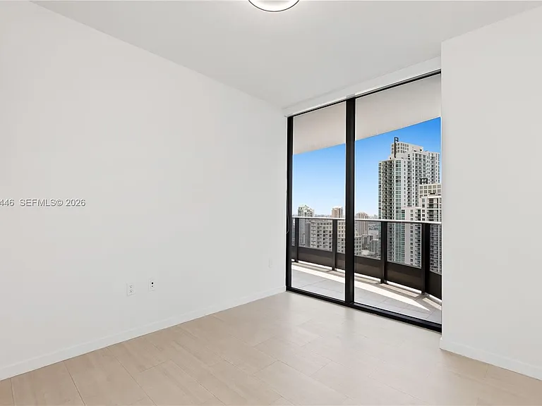 1000 Brickell Plz #4015 — Photo 34