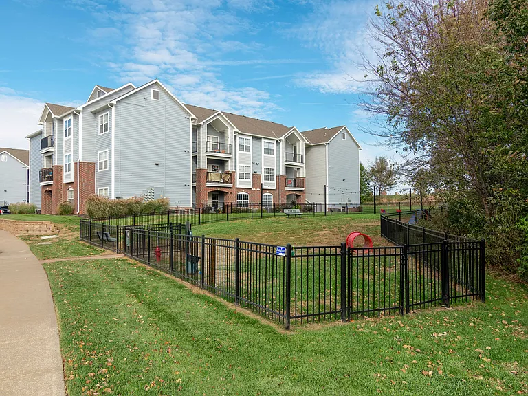 Wild Oak Apartments — Photo 20