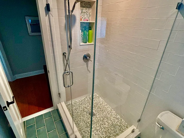 1305 Locust Dr — Photo 16