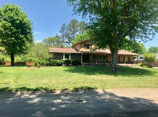 129 Baltimore Dr, Oak Ridge, TN 37830