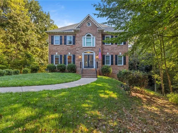 8304 Tralee Rd, Clemmons, NC 27012