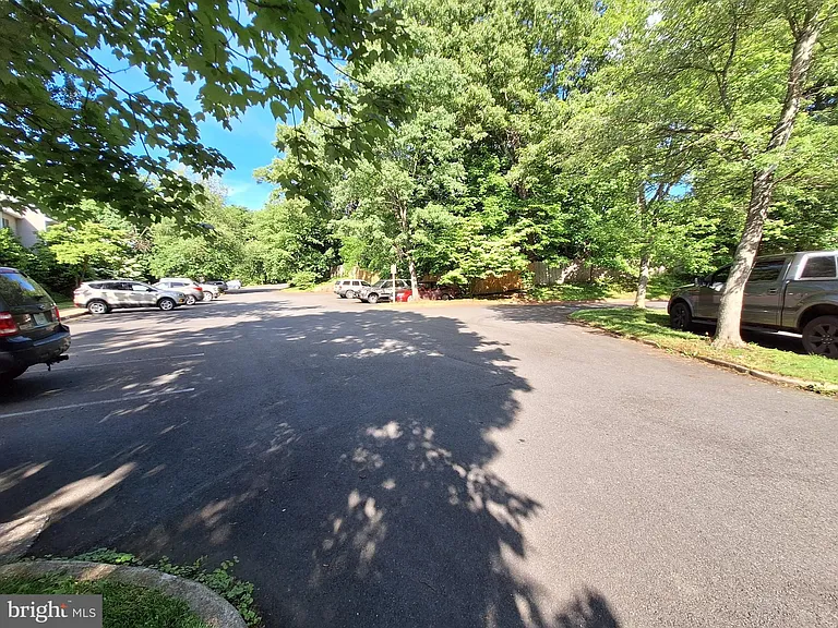 21 Stonewall Ct — Photo 38