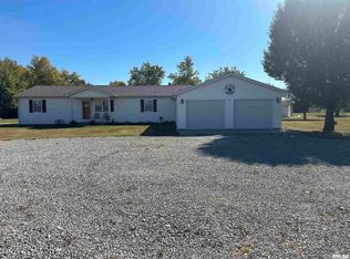 3680 Sap Rd, Pinckneyville, IL 62274