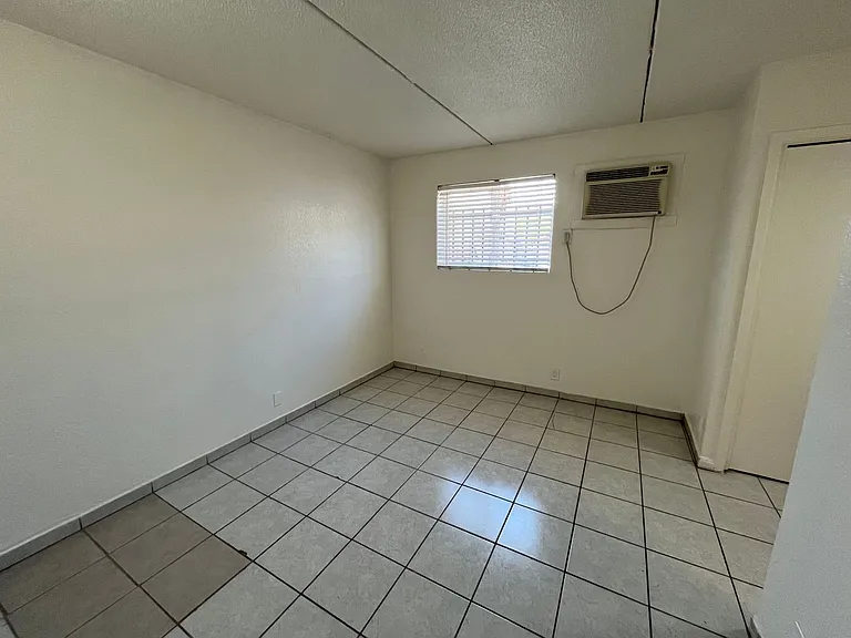 769 E. Pierce St. — Photo 13