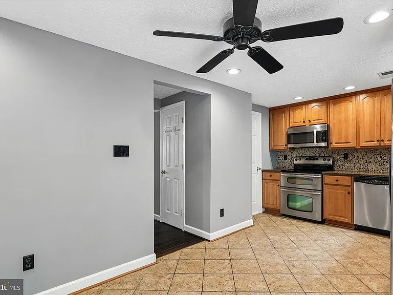1594 Lodge Pole Ct — Photo 7