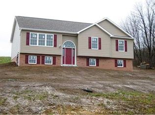 108 Ethan Hill Dr, Harrisville, PA 16038