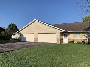805 & 807 N Westmor St, Spring Green, WI 53588