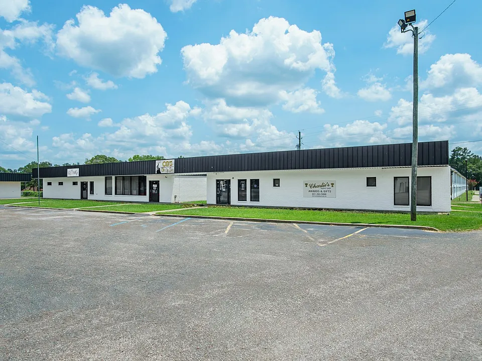 4906 Old Highway 11 #13