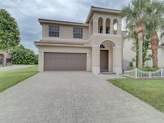 2nd image of 4038 Plumbago Pl
