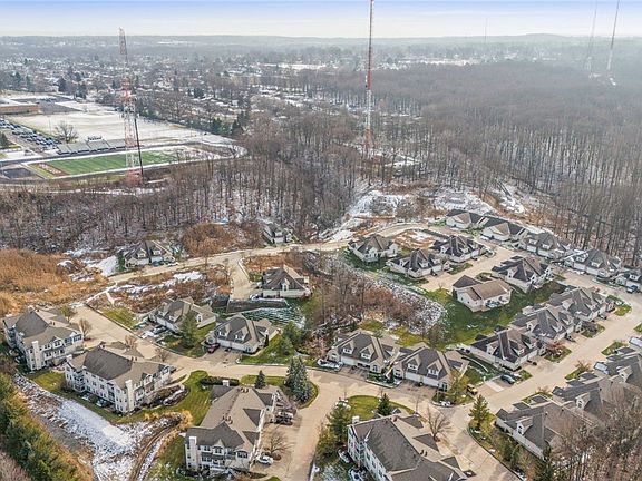 5th image of Regency Dr