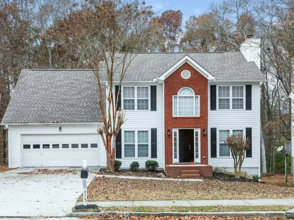 655 Simon Ive Dr, Lawrenceville, GA 30045