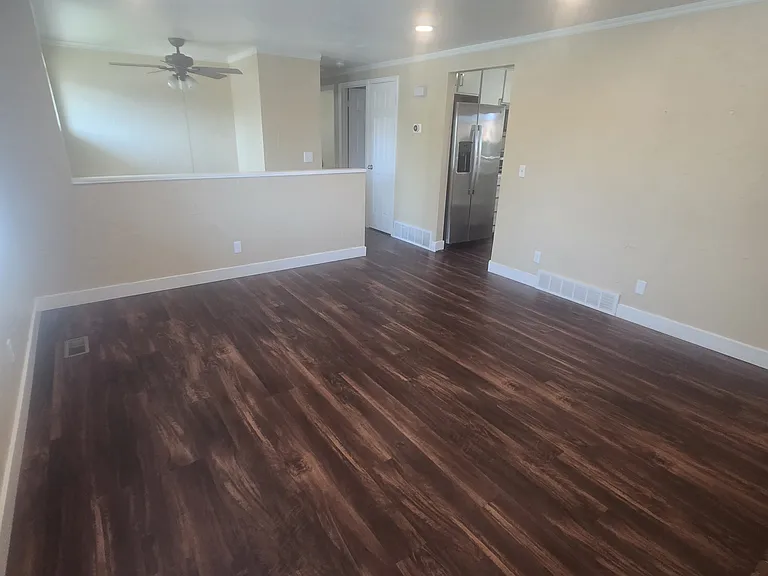 667 E Family Cir — Photo 5