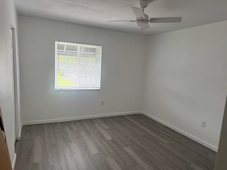 4403 S Semoran Blvd #8 — Photo 6