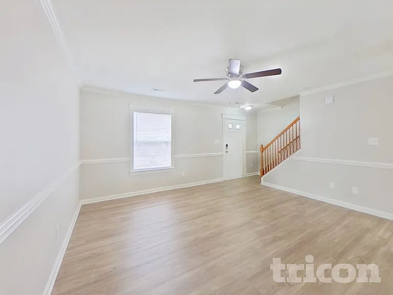 1548 Hollow Maple Dr — Photo 3