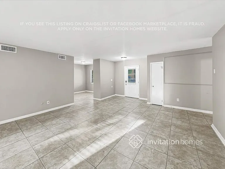 12160 Croft Dr — Photo 5