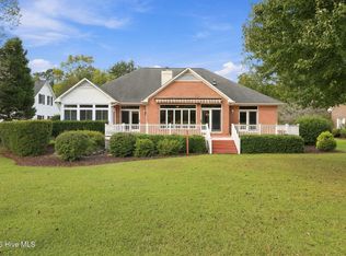 1235 Pine Valley Dr, New Bern, NC 28562