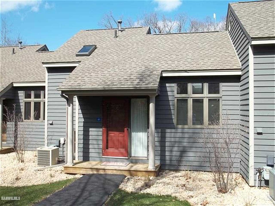 1st image of 24 Valleywood Ln