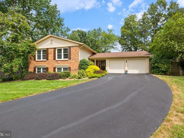 8801 Newell Ct, Springfield, VA 22153