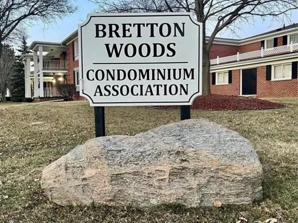 1870 Fort St APT 2, Trenton, MI 48183