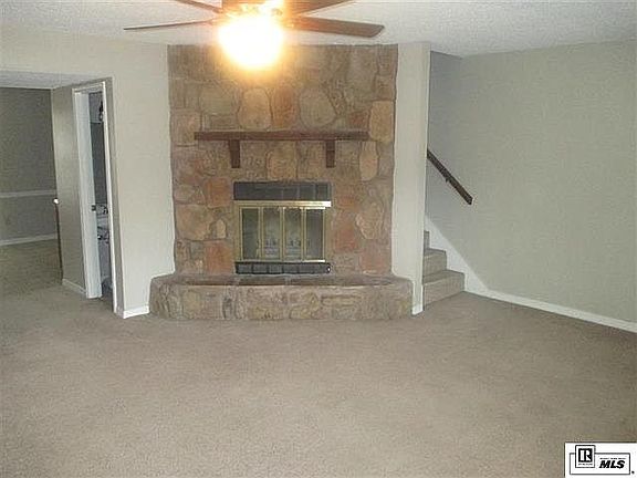 2nd image of 117 Wellington Pl