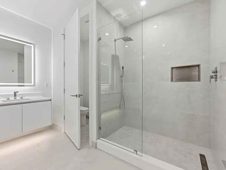 220 Lake Shore Dr #811 — Photo 12