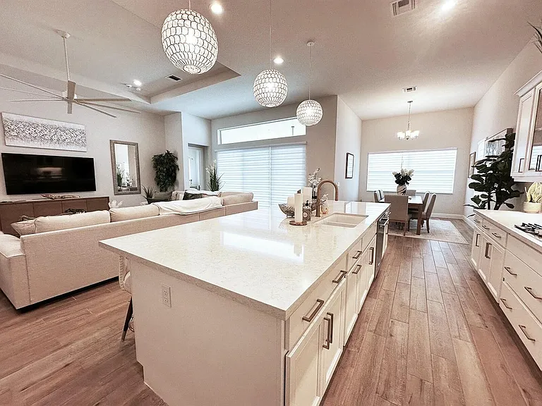10027 Timber Creek Way — Photo 13