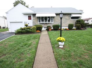 40-13 Knott Ter, Fair Lawn, NJ 07410