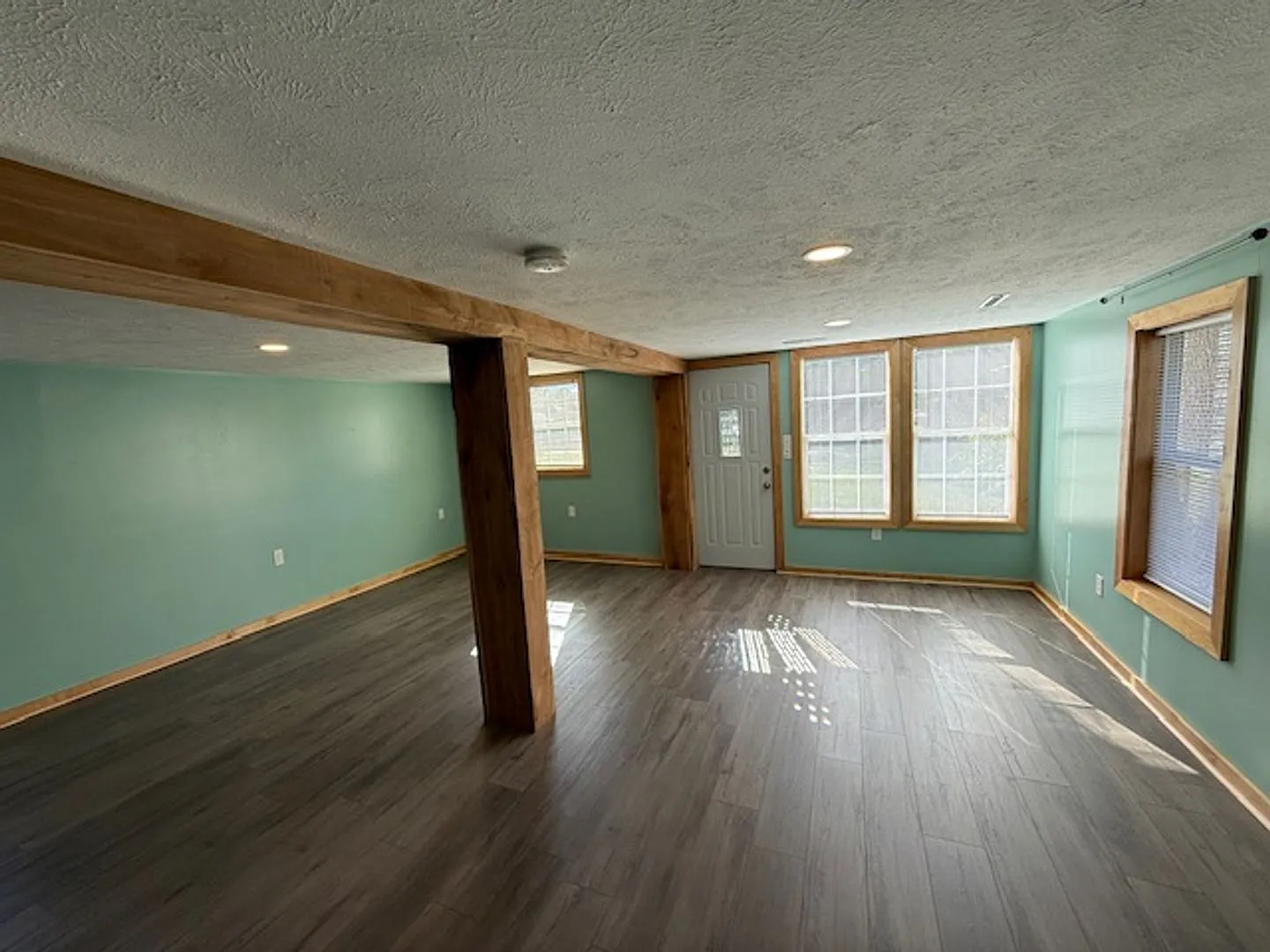 Recently Remodeled 3-BR Home in Osceola — Photo 3