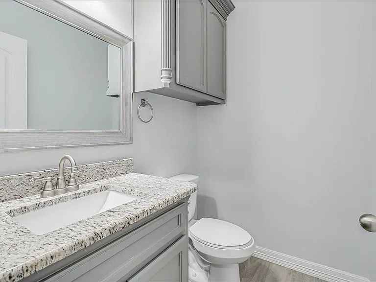 15501 Escapade St — Photo 36