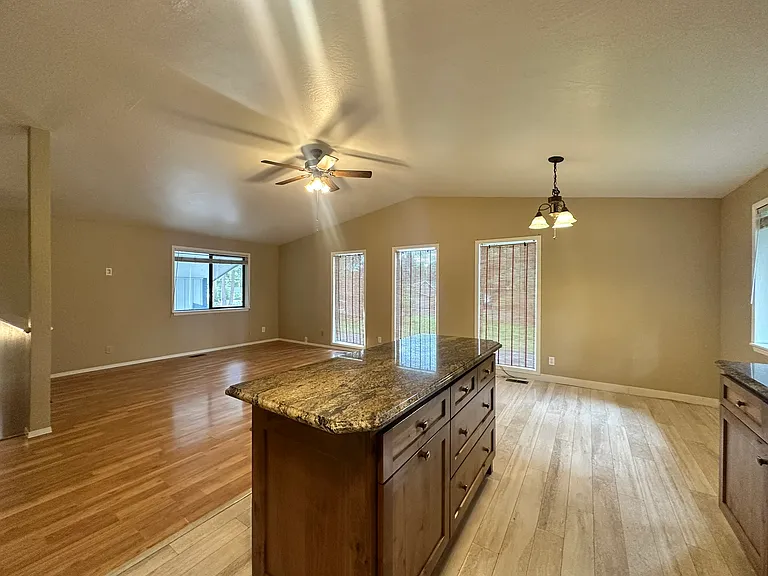 995 E Loch Maree Dr — Photo 9
