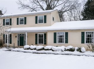 77 Parmelee Dr, Hudson, OH 44236