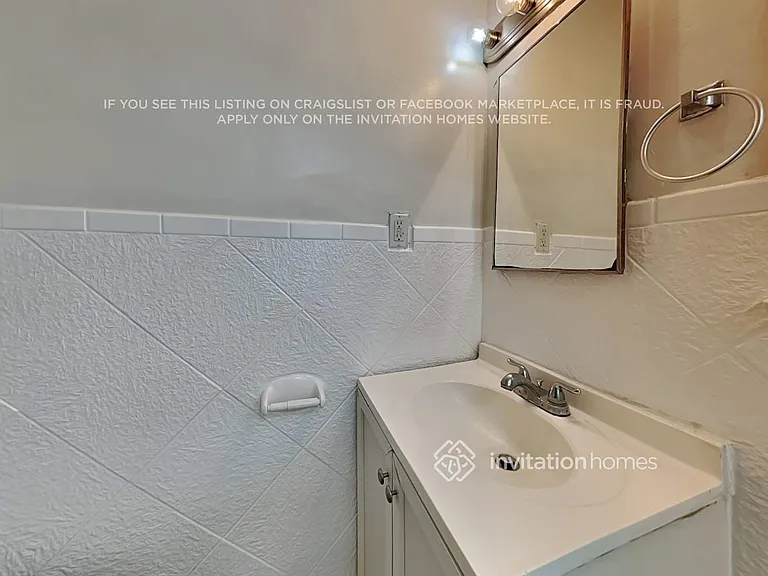 6077 Main St — Photo 15