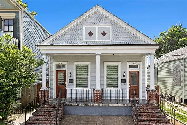 804 Austerlitz St — Photo 1