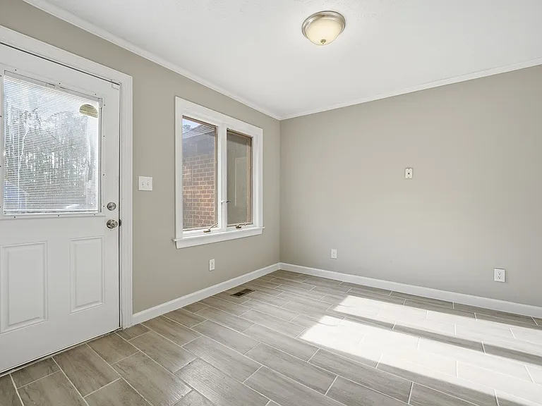 9 Rhodelia Ln — Photo 30