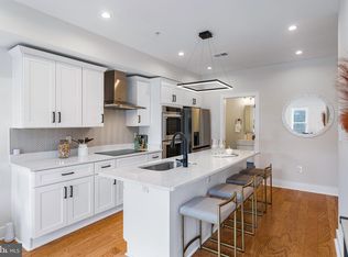 1118 Neal St NE #PENTHOUSE 2, Washington, DC 20002