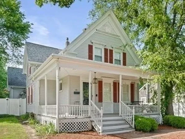 48 Pearl St, Bridgewater, MA 02324