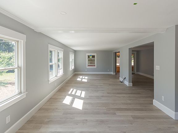 3rd image of 13 Norris Ave