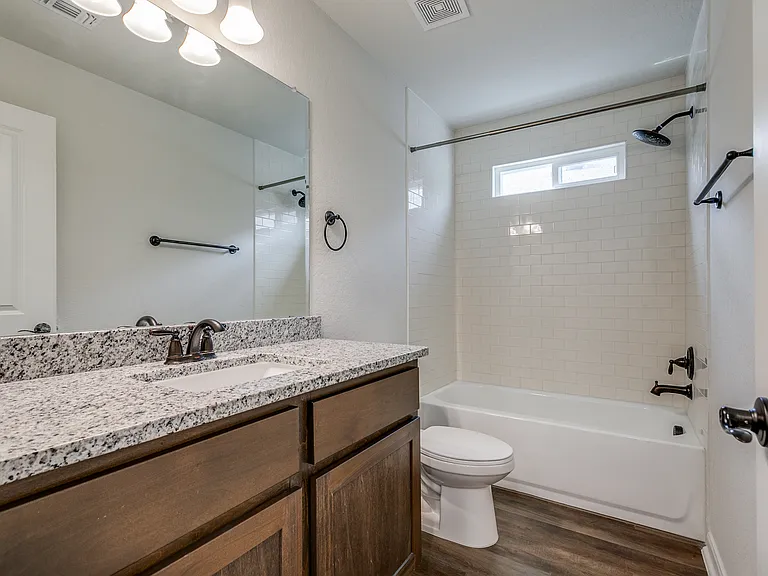 10314 Lynwood Vlg #102 — Photo 18
