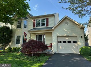 7909 Morning Ride Ct, Alexandria, VA 22315