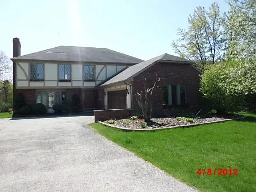 11255 W Plainfield Rd photo 1