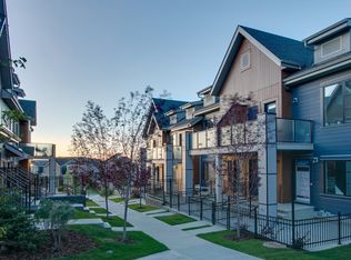 184 Livingston Vw NE, Calgary, AB T3P0Z9