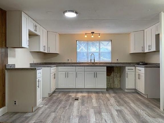 2nd image of 371 NW 135th Ave #371