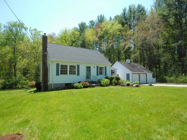 328 Brook St, Carlisle, MA 01741