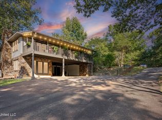 8702 Tulane Rd, Hernando, MS 38632