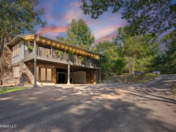 8702 Tulane Rd, Hernando, MS 38632
