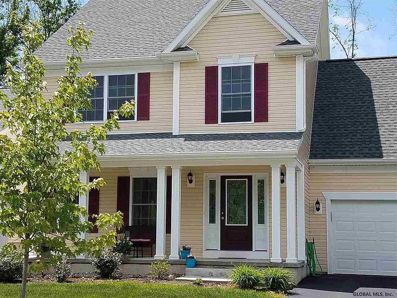 2nd image of 10 STONEBRIDGE Drive